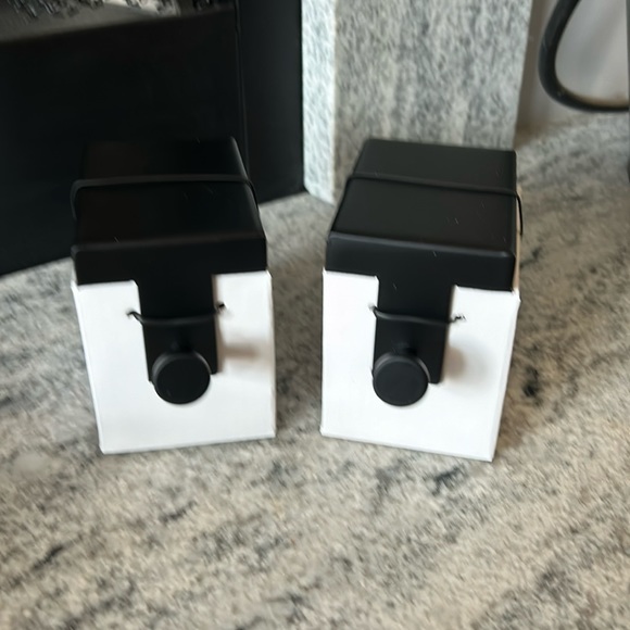 Set of two hearth and hand stocking holders - Picture 1 of 4